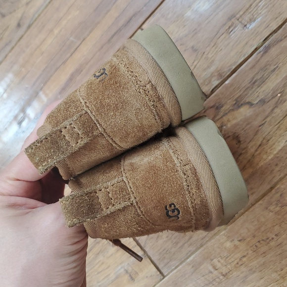 UGG Neumel Tan Zip Booties - Picture 4 of 10